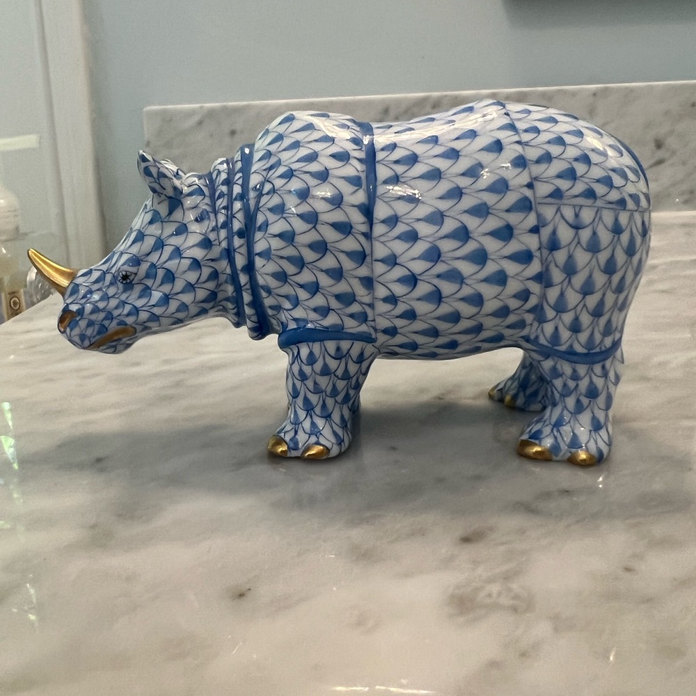 Herend small fishnet rhino